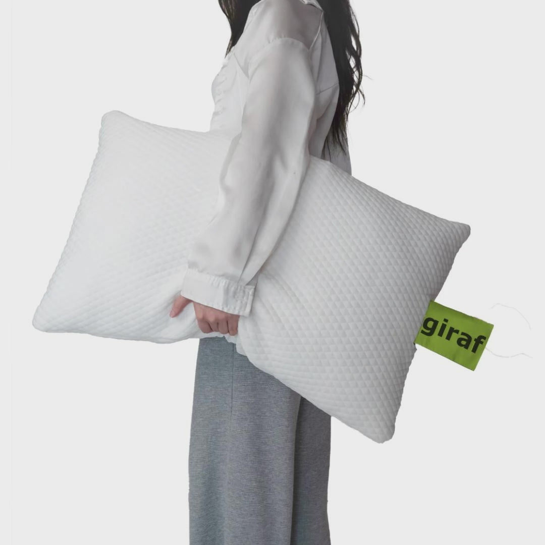 Load video: giraf® 2025 Composites-4 Cuddle Tech Deep Pressure Sleeping Pillow